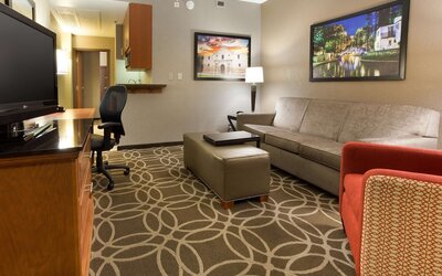 Drury Inn & Suites San Antonio Riverwalk