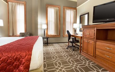 Drury Inn & Suites San Antonio Riverwalk