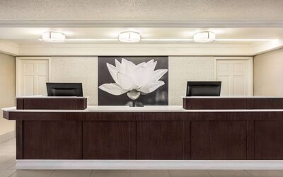 La Quinta Inn by Wyndham San Antonio I-35 N at Toepperwein