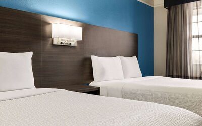 La Quinta Inn by Wyndham San Antonio I-35 N at Toepperwein