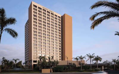 Hotel Fera Anaheim, a DoubleTree by Hilton