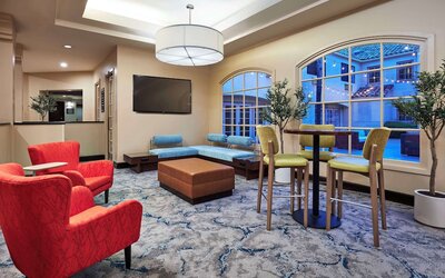 Hilton Garden Inn Valencia Six Flags