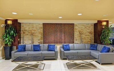 Embassy Suites by Hilton Valencia