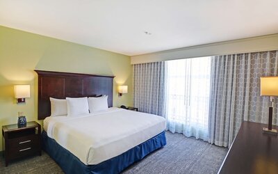 Embassy Suites by Hilton Valencia