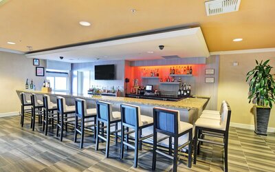 Embassy Suites by Hilton Valencia