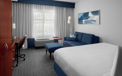 Courtyard by Marriott Santa Clarita Valencia