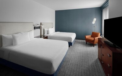 Courtyard by Marriott Santa Clarita Valencia