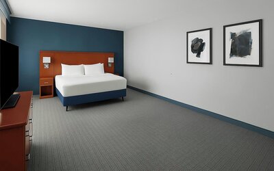 Courtyard by Marriott Santa Clarita Valencia