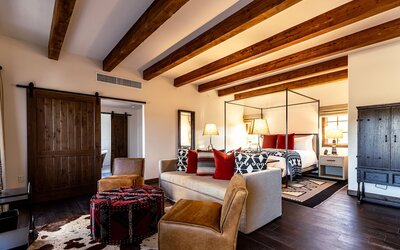 Bishop's Lodge, Auberge Collection