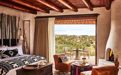 Bishop's Lodge, Auberge Collection