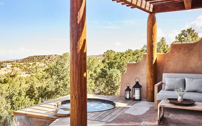 Bishop's Lodge, Auberge Collection