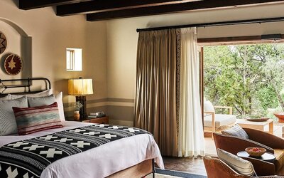 Bishop's Lodge, Auberge Collection