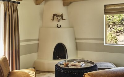 Bishop's Lodge, Auberge Collection