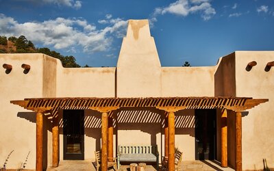 Bishop's Lodge, Auberge Collection