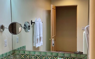Inn on the Alameda