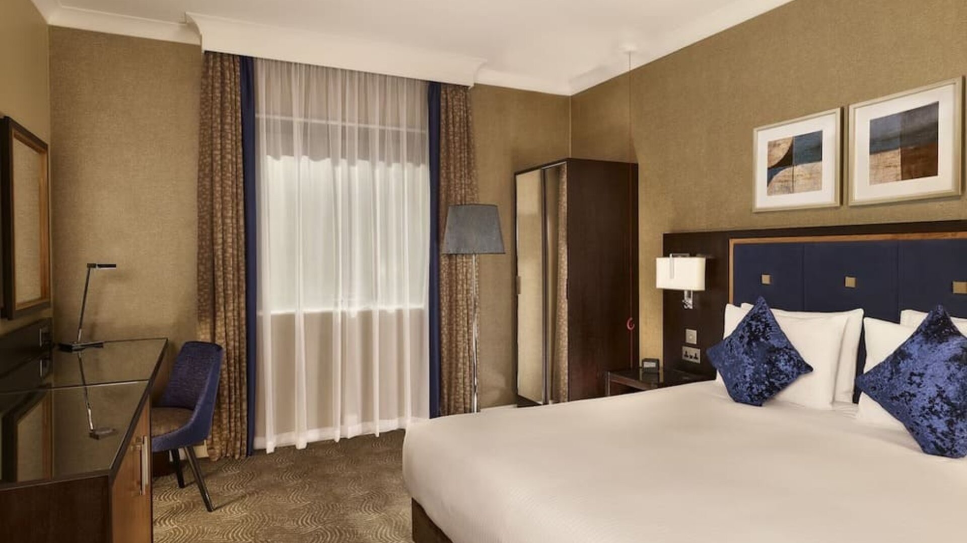 Day room with work station at DoubleTree By Hilton Woking.