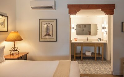 Piñon Court By La Fonda
