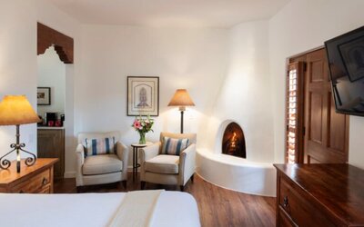 Piñon Court By La Fonda