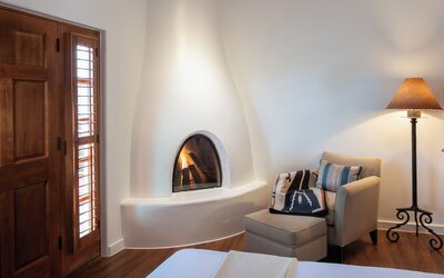 Piñon Court By La Fonda