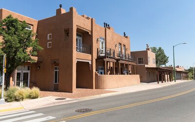 Piñon Court By La Fonda