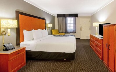La Quinta Inn by Wyndham Santa Fe