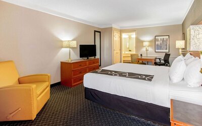 La Quinta Inn by Wyndham Santa Fe