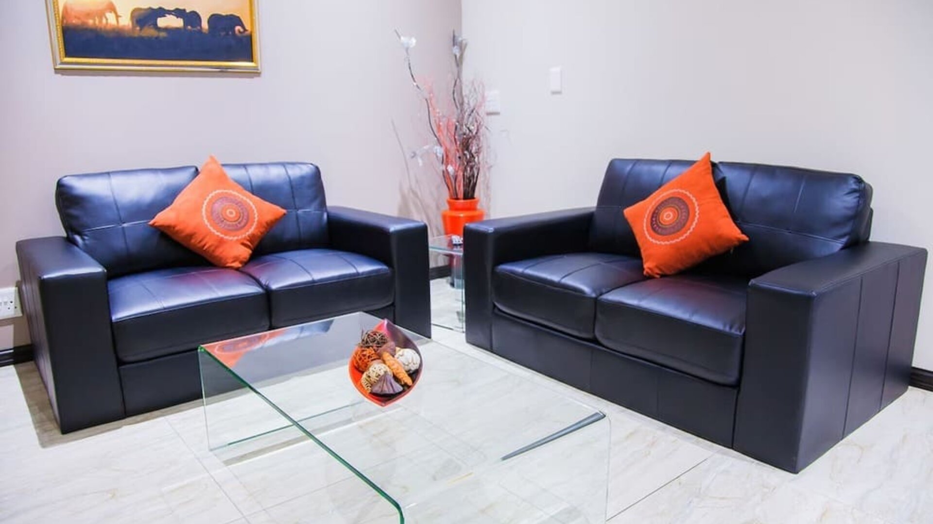 Lobby and lounge at Heavenly Boutique Guesthouse.