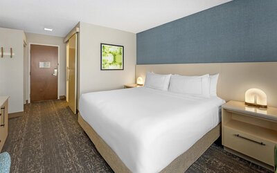 DoubleTree by Hilton Spokane City Center