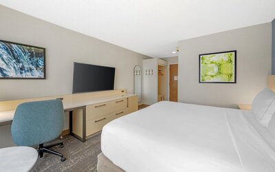 DoubleTree by Hilton Spokane City Center
