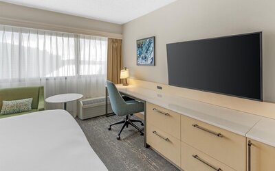 DoubleTree by Hilton Spokane City Center