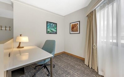 DoubleTree by Hilton Spokane City Center