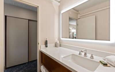 DoubleTree by Hilton Spokane City Center