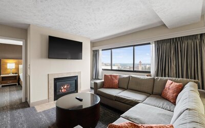 DoubleTree by Hilton Spokane City Center