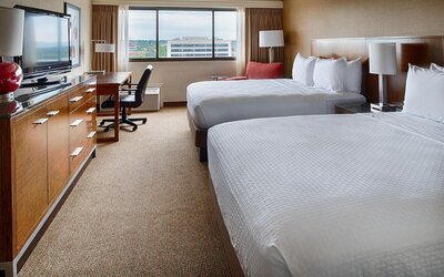 DoubleTree by Hilton Spokane City Center