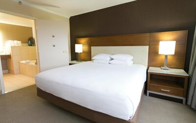 DoubleTree by Hilton Spokane City Center