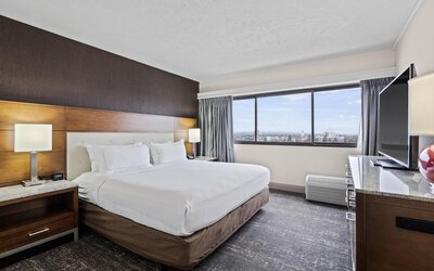 DoubleTree by Hilton Spokane City Center