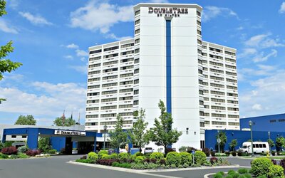 DoubleTree by Hilton Spokane City Center