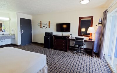 SilverStone Inn North Spokane