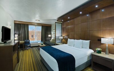 Oxford Suites Downtown Spokane