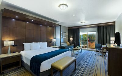 Oxford Suites Downtown Spokane