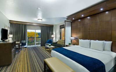 Oxford Suites Downtown Spokane