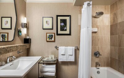 The Louie, A Davenport Hotel, Autograph Collection®
