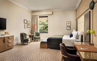 The Louie, A Davenport Hotel, Autograph Collection®