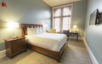 Montvale Hotel