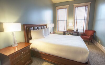 Montvale Hotel