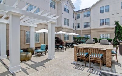 Breezy terrace at Homewood Suites By Hilton Newark-Cranford.