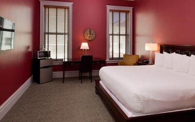 Montvale Hotel