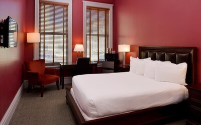 Montvale Hotel