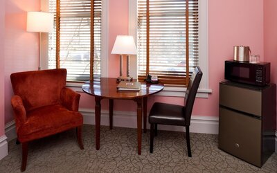Montvale Hotel