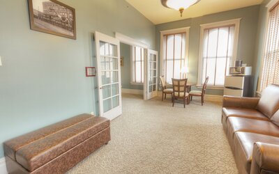 Montvale Hotel